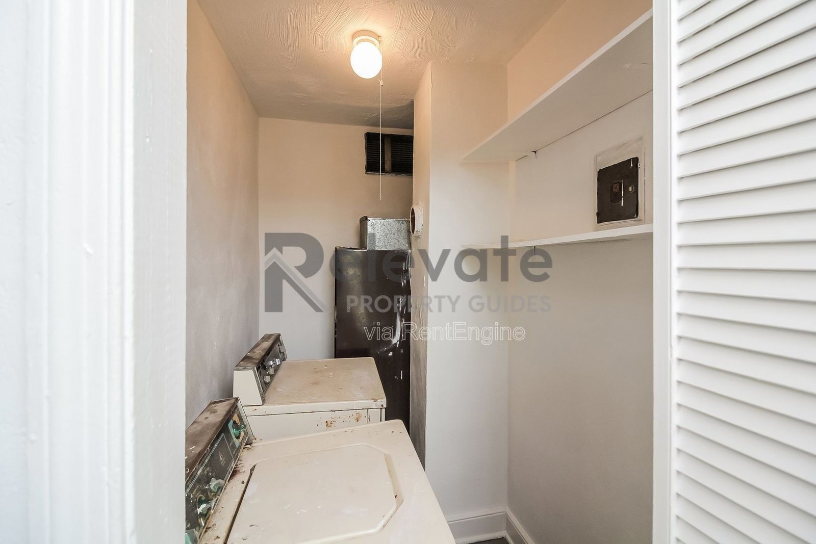 Charles City Living! property image