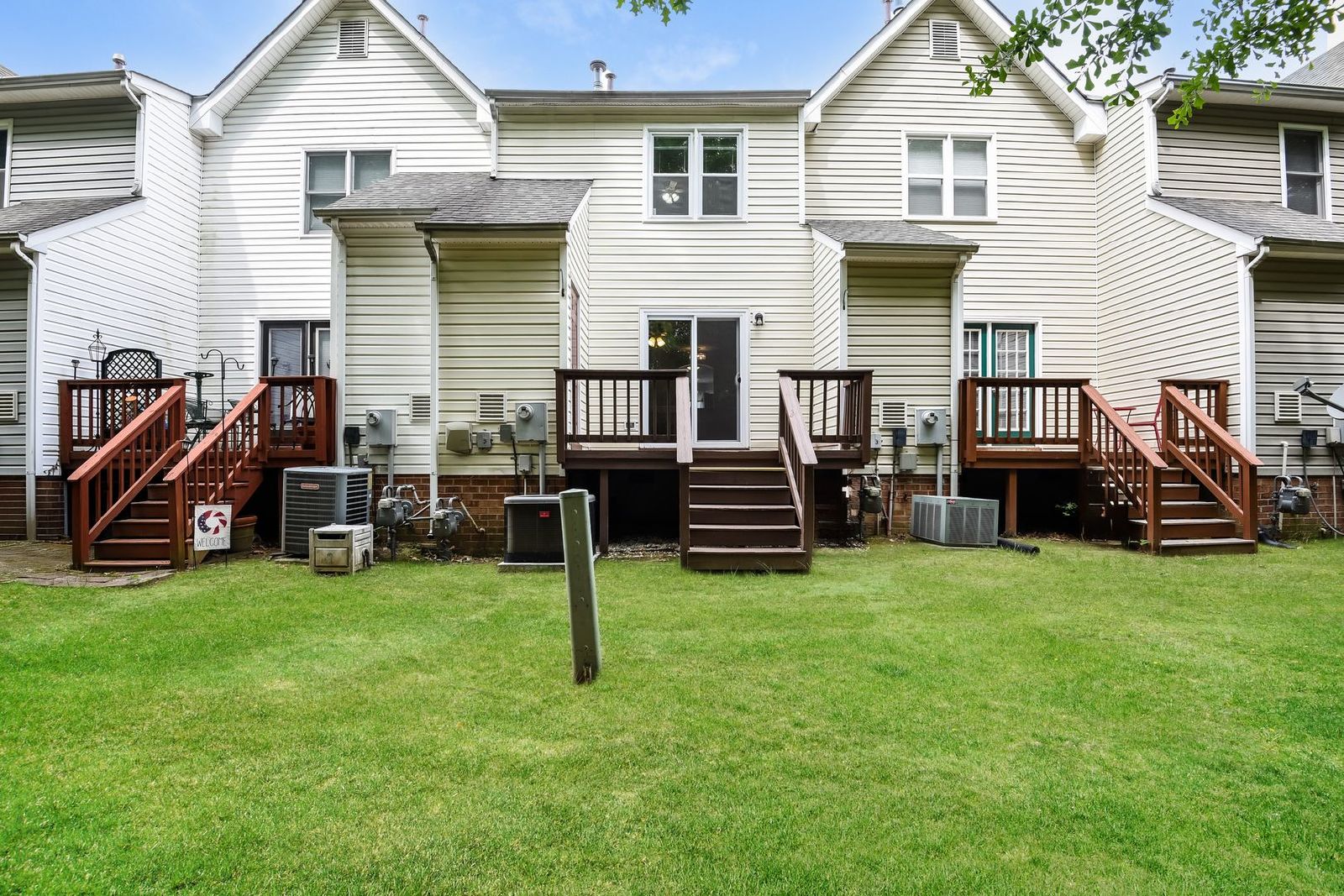 Tucked away, yet close to everything! property image
