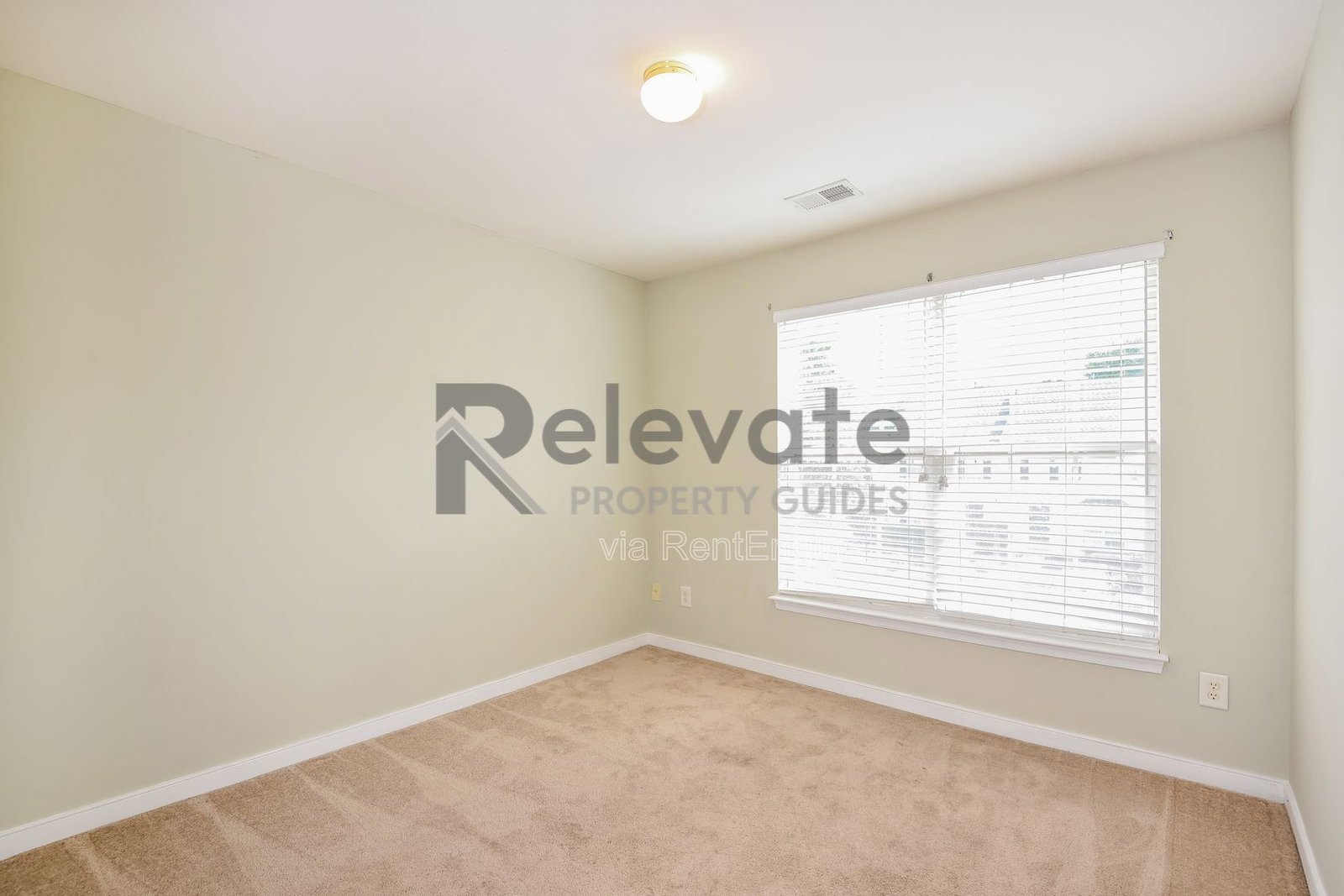 Three Bedroom Townhouse property image