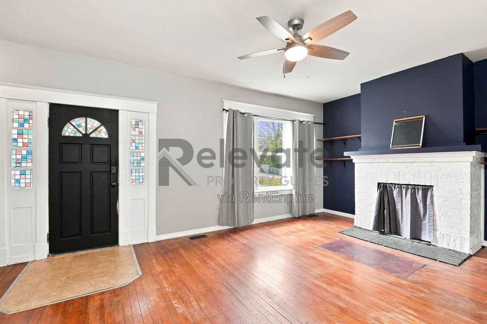 Comfort, Charm, and Convenience in Colonial Heights! property image