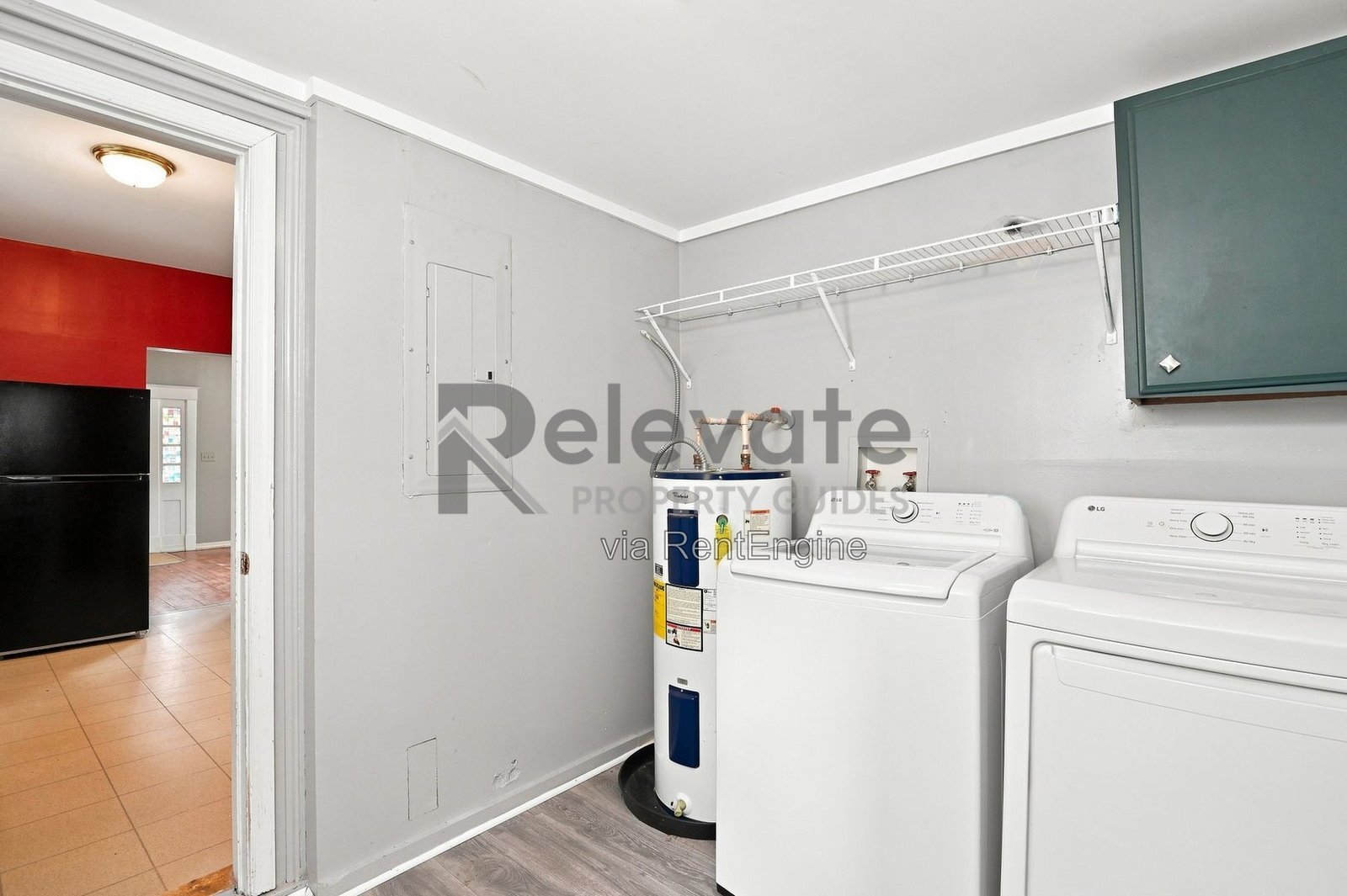 Comfort, Charm, and Convenience in Colonial Heights! property image