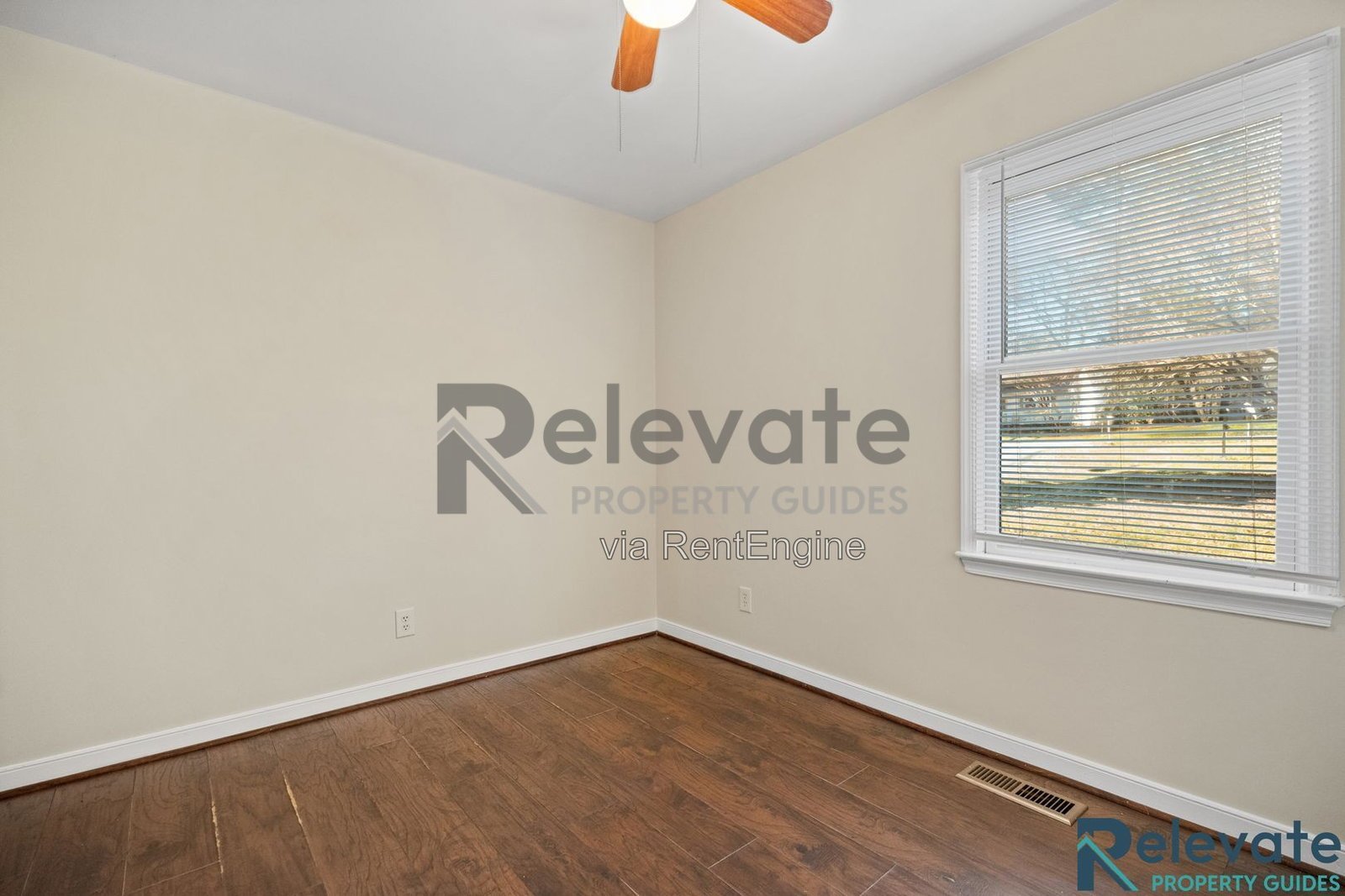 Comfortable Midlothian Living with a Private Fenced Backyard! property image
