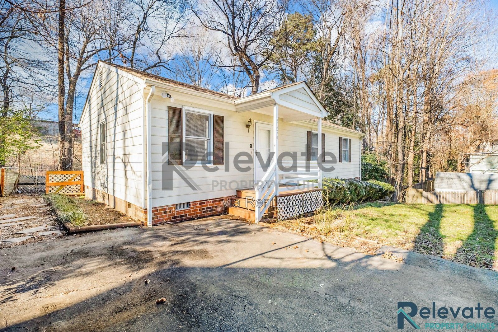 Comfortable Midlothian Living with a Private Fenced Backyard! property image