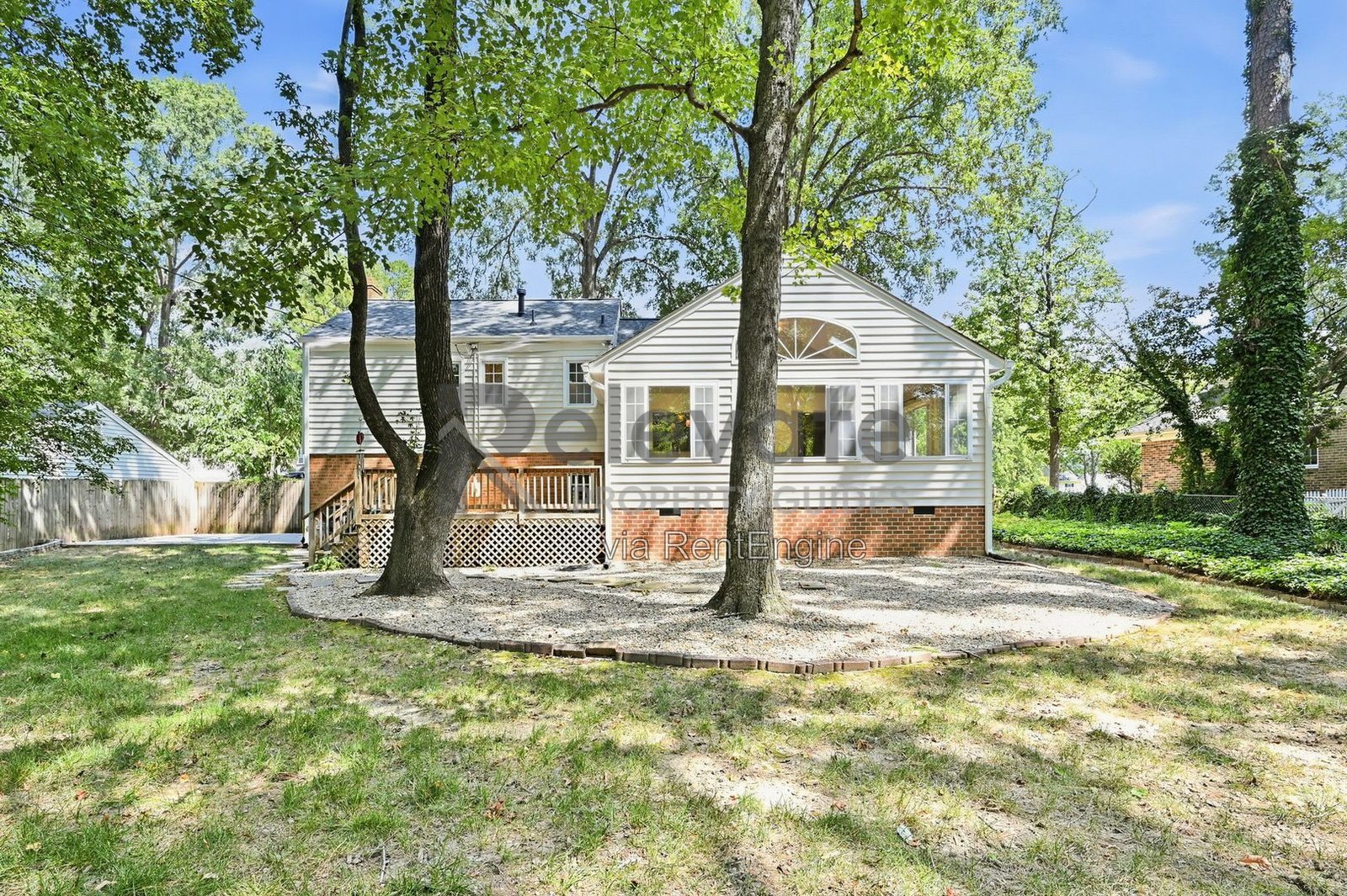 Comfort, Convenience & West End Living Await! property image