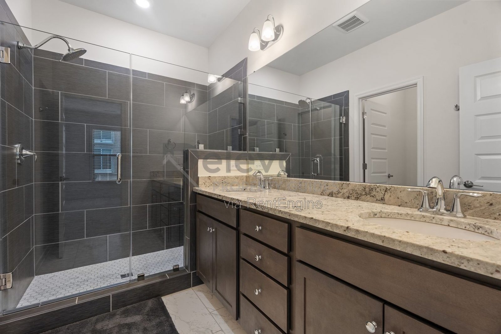 Modern Comfort Meets Rooftop Living in the Heart of Rocketts Landing! property image