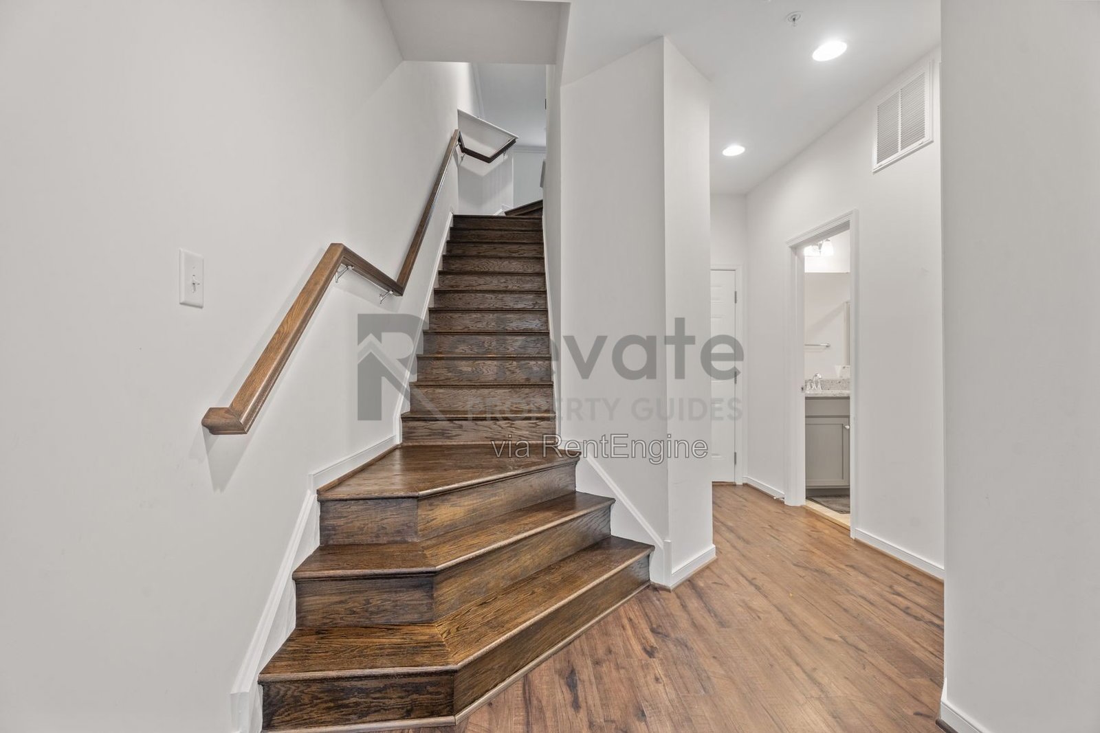 Modern Comfort Meets Rooftop Living in the Heart of Rocketts Landing! property image