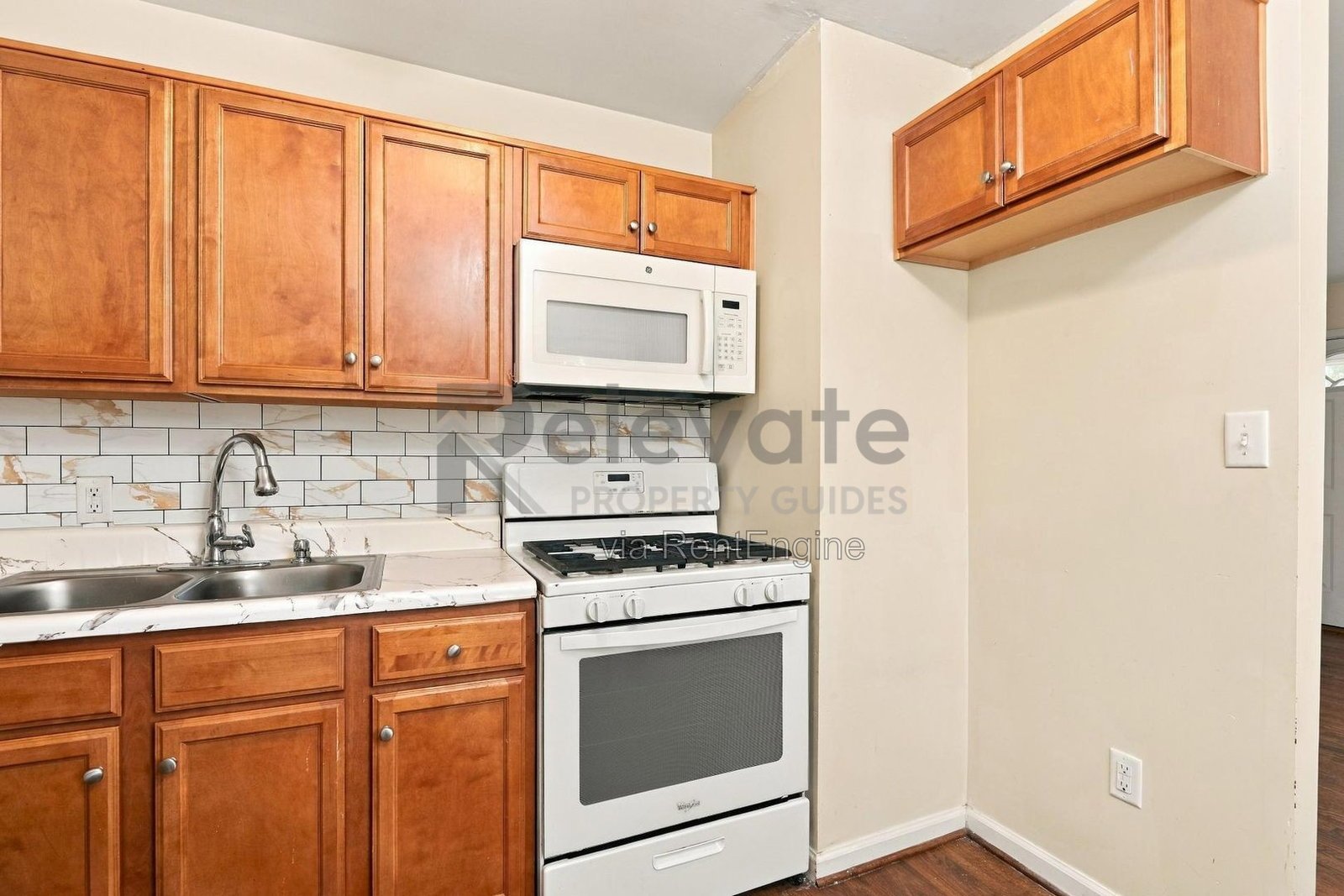 Charming 2-Bedroom Duplex with Fresh Updates in Petersburg! property image