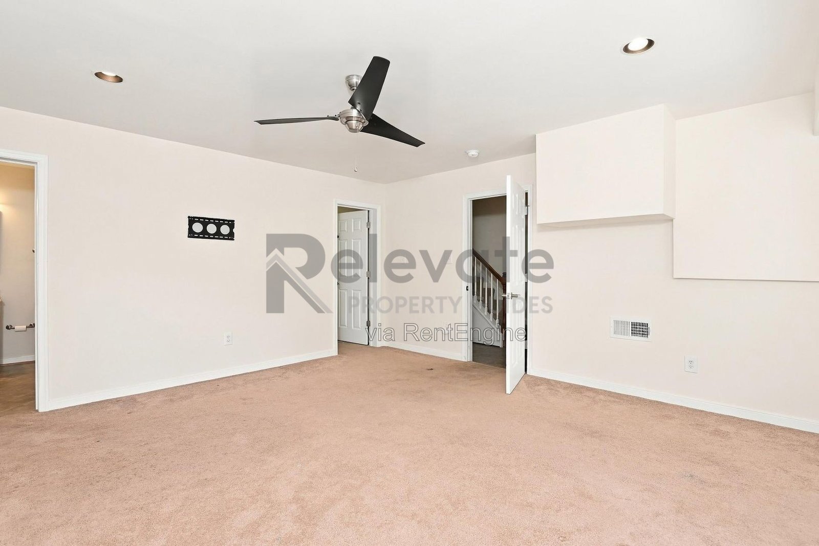 Spacious 4-Bedroom Townhome in Richmond's Fan District property image