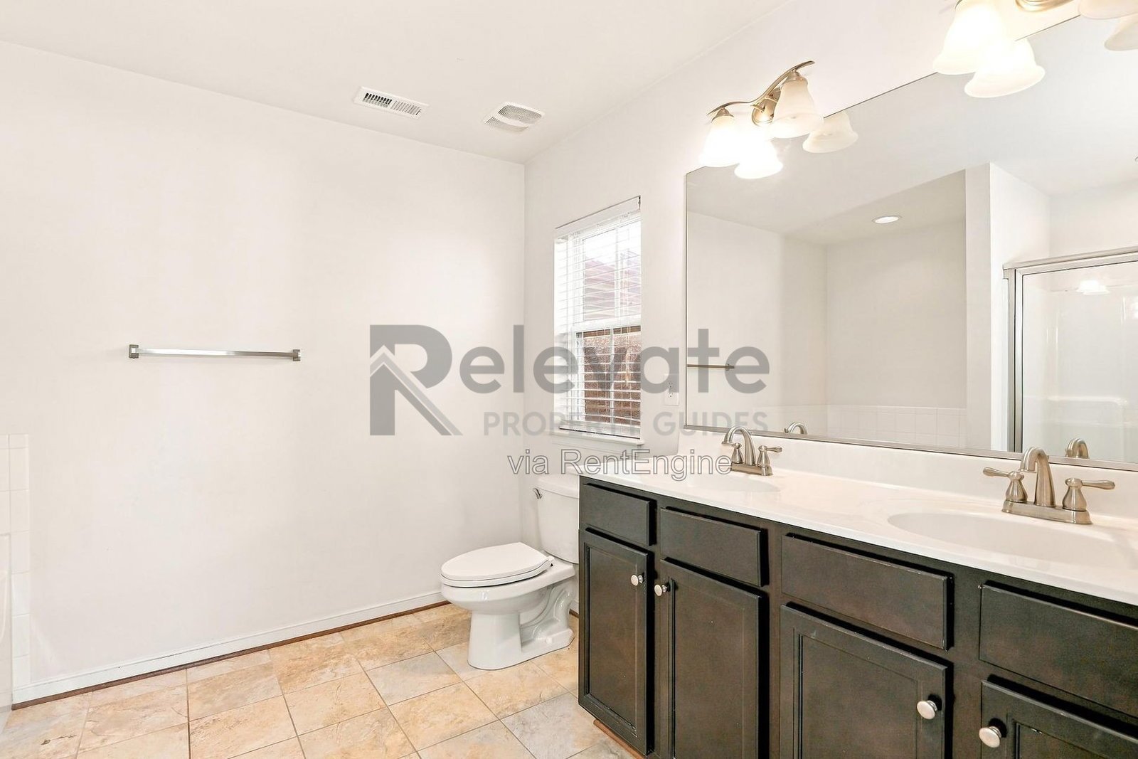 Spacious 4-Bedroom Townhome in Richmond's Fan District property image