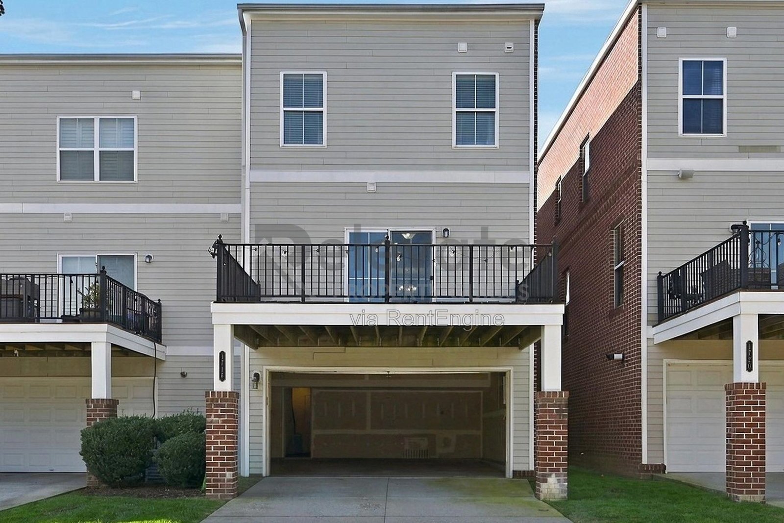 Spacious 4-Bedroom Townhome in Richmond's Fan District property image