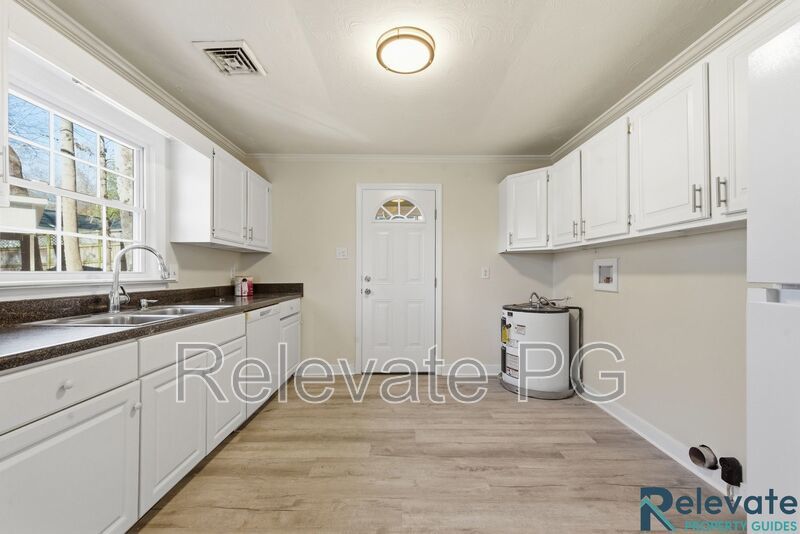 Beautiful Lakeside Home property image