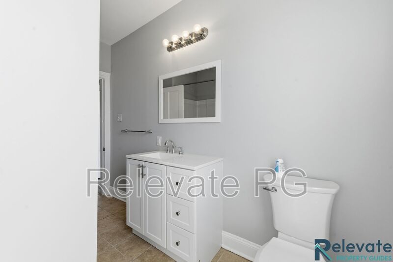 Urban convenience with neighborhood charm! property image