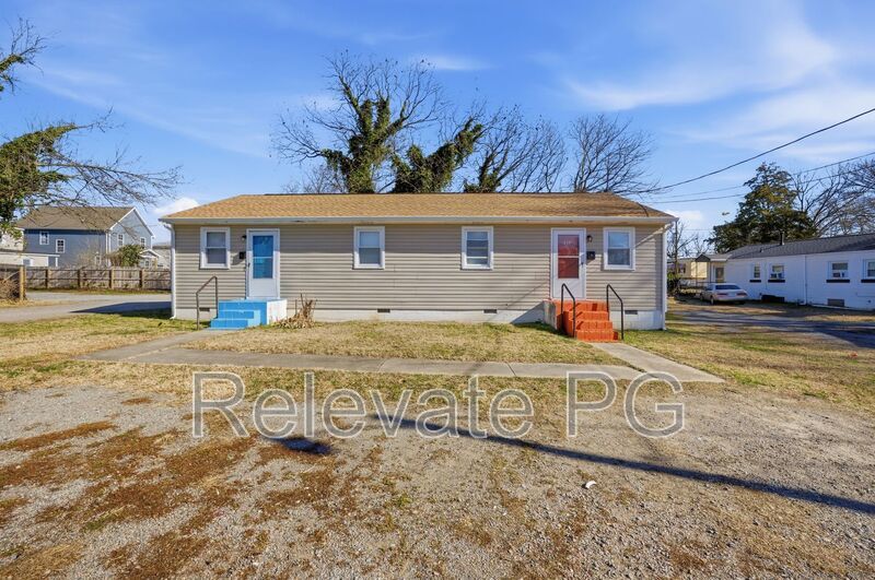 Comfortable living in a convenient Petersburg location! property image