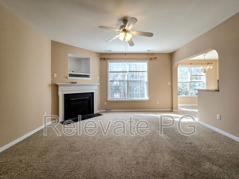 Spacious living in a prime Glen Allen location! property image