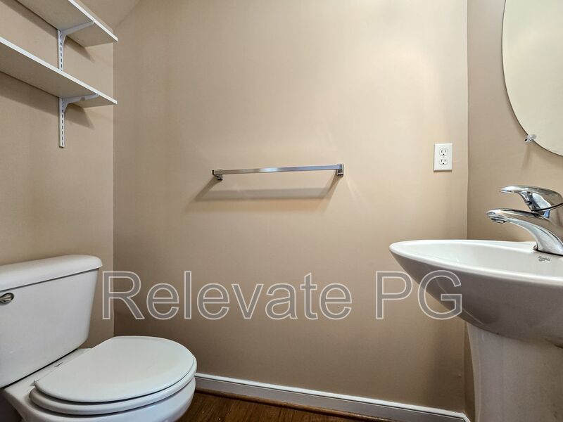 Spacious living in a prime Glen Allen location! property image