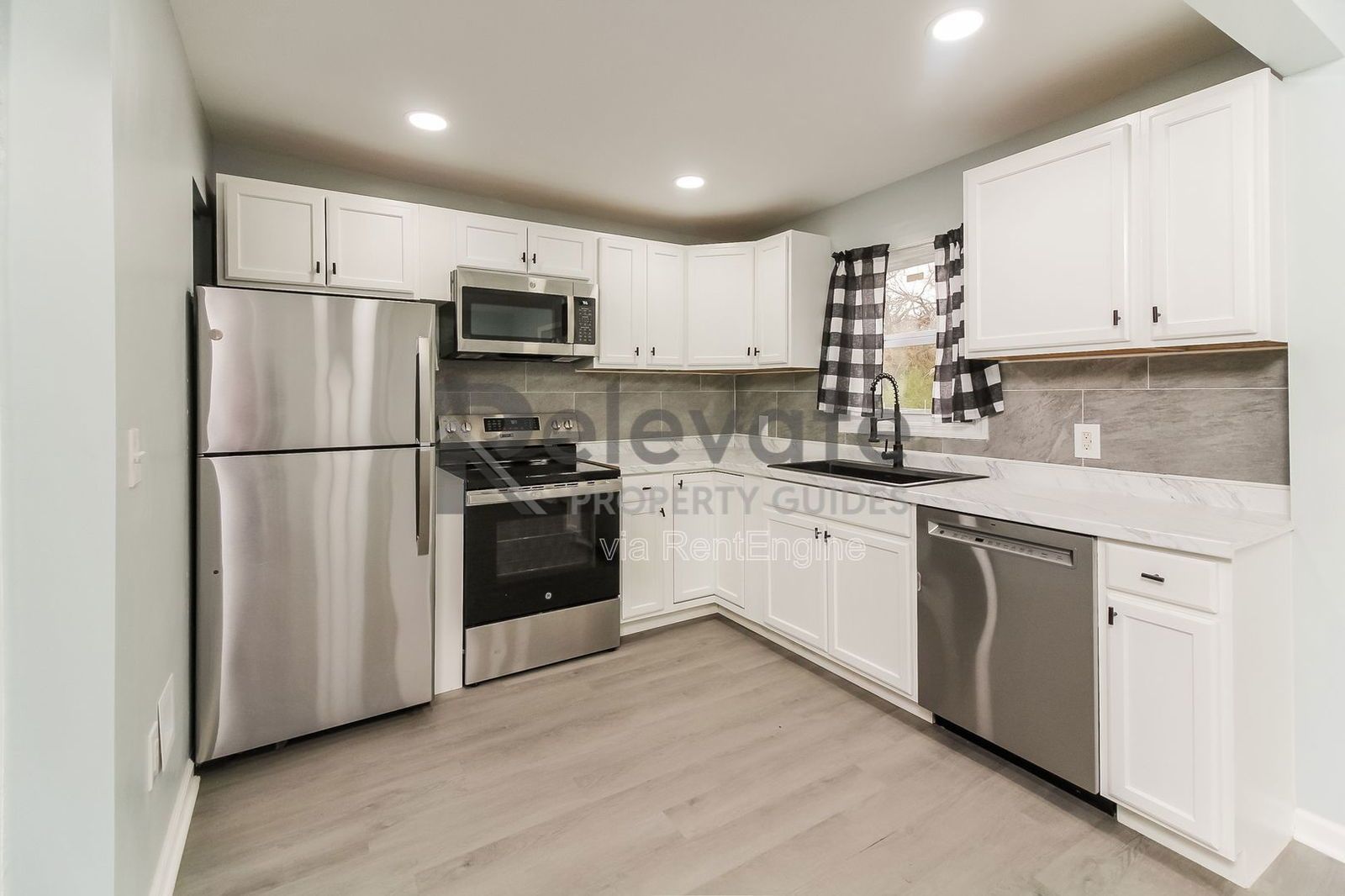 Fully Renovated Petersburg Home property image